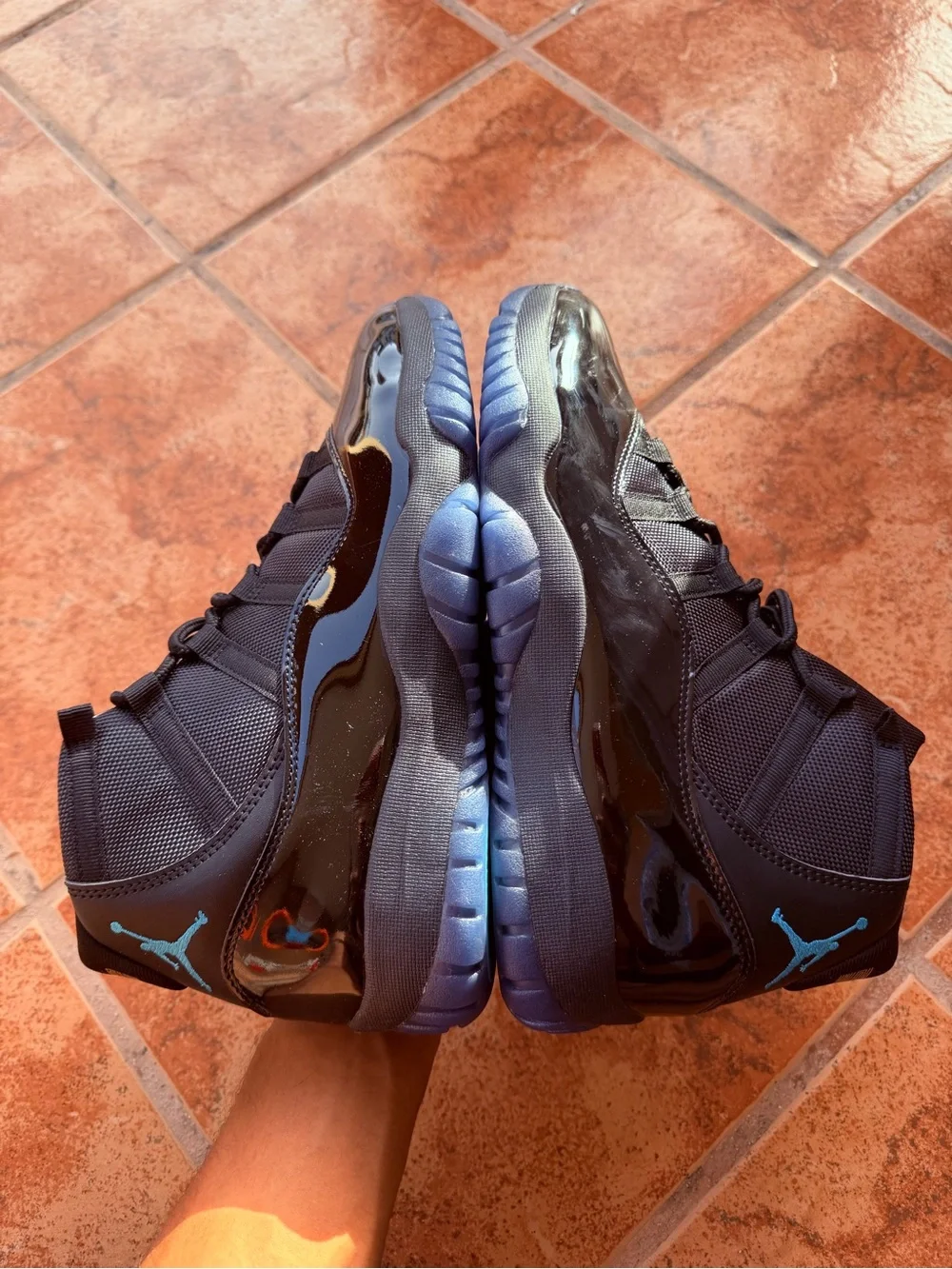 Size 9.5 Men’s And Women’s 11 - Jordan Retro 11 Gamma Blue